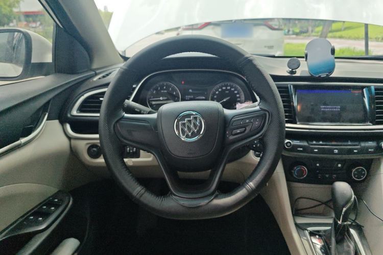 Used Buick GT 2017 15N Automatic Elite Version Steering Wheel