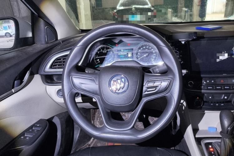 Used Buick GT 2017 15N Automatic Elite Version Steering Wheel