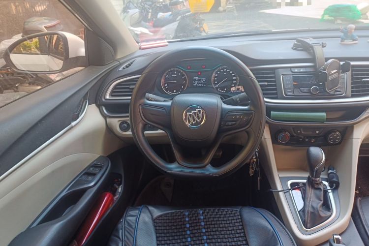 Used Buick GT 2017 15N Automatic Entry-Level Trim Steering Wheel