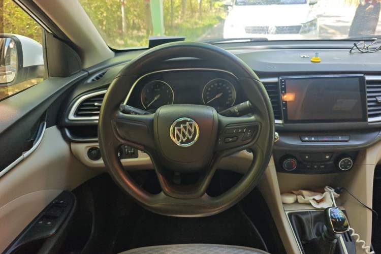 Used Buick GT 2017 15N Manual Elite Version Steering Wheel