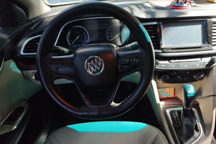 Used Buick GT 2017 15N Automatic Elite Version Steering Wheel