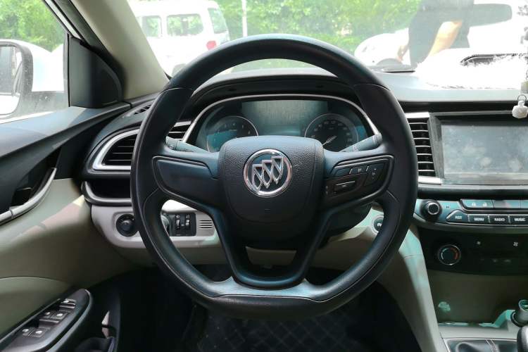 Used Buick GT 2017 15N Manual Elite Version Steering Wheel