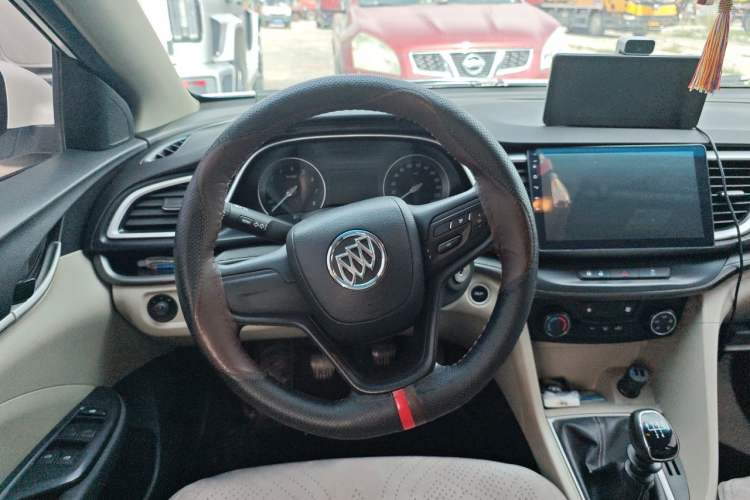 Used Buick GT 2017 15N Manual Elite Version Steering Wheel