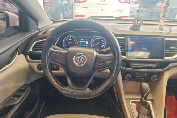 Used Buick GT 2017 15N Automatic Elite Version Steering Wheel