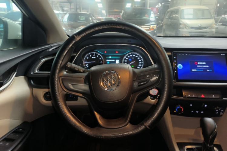 Used Buick GT 2017 15N Automatic Elite Version Steering Wheel