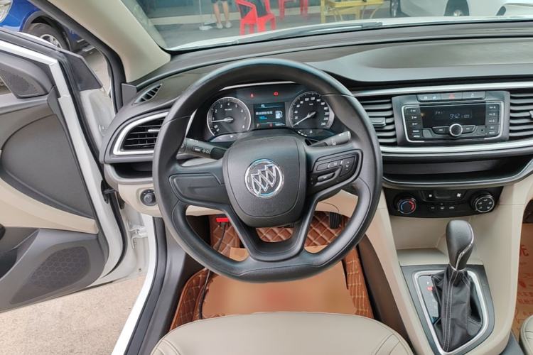 Used Buick GT 2017 15N Automatic Elite Version Steering Wheel