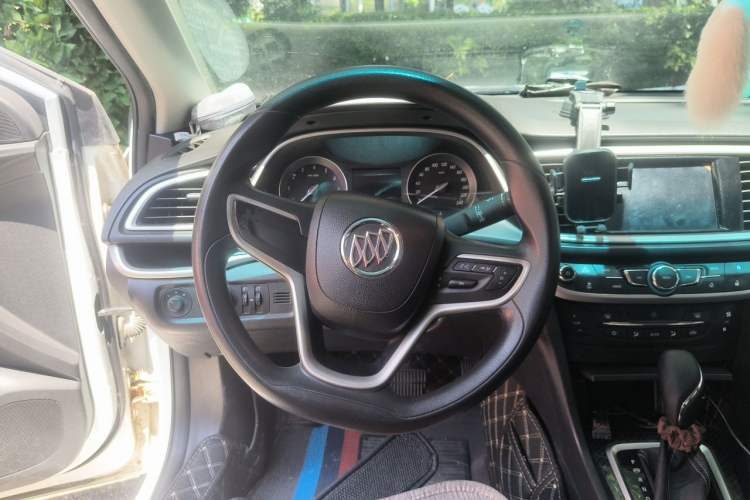 Used Buick GT 2017 15N Automatic Deluxe Edition Steering Wheel