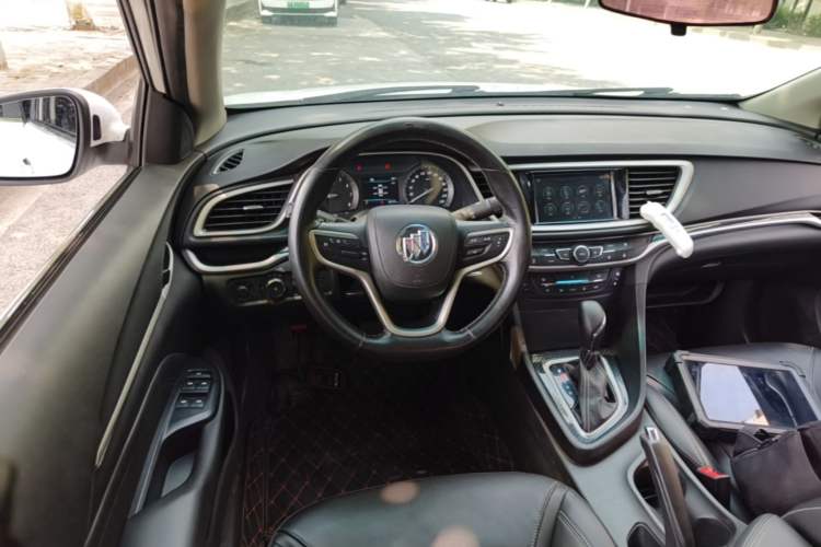 Used Buick GT 2017 15N Automatic Deluxe Edition Steering Wheel