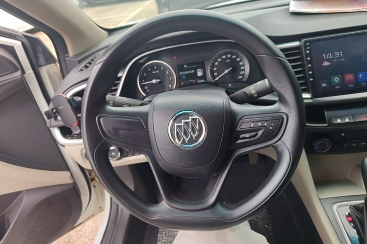 Used Buick GT 2017 15N Automatic Elite Version Steering Wheel