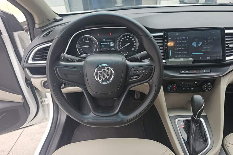 Used Buick GT 2017 15N Automatic Elite Version Steering Wheel