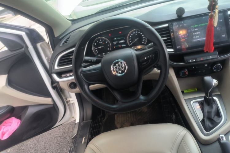 Used Buick GT 2017 15N Automatic Elite Version Steering Wheel