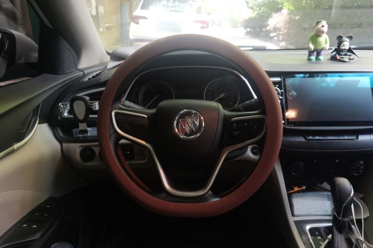 Used Buick GT 2017 15N Automatic Elite Version Steering Wheel