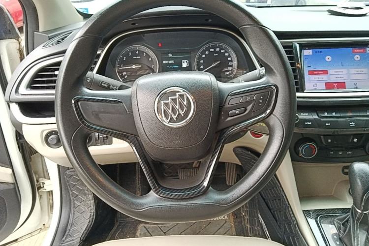 Used Buick GT 2017 15N Automatic Elite Version Steering Wheel