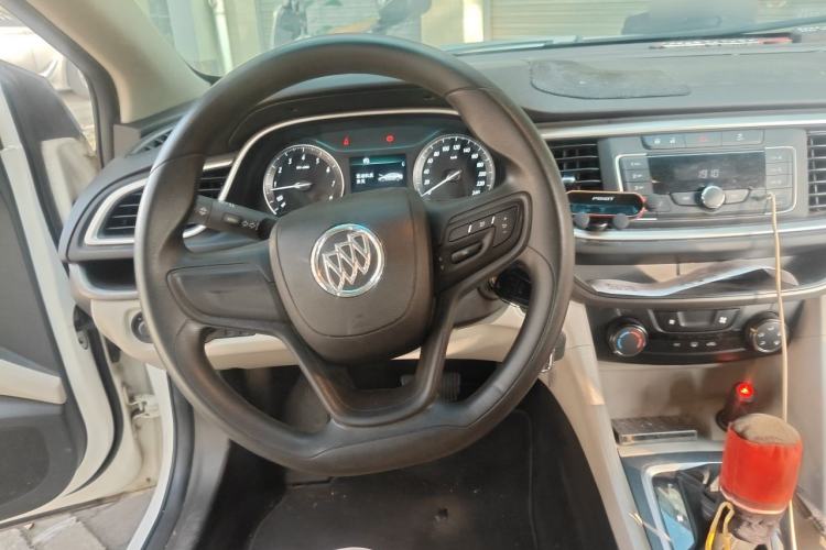 Used Buick GT 2017 15N Automatic Elite Version Steering Wheel