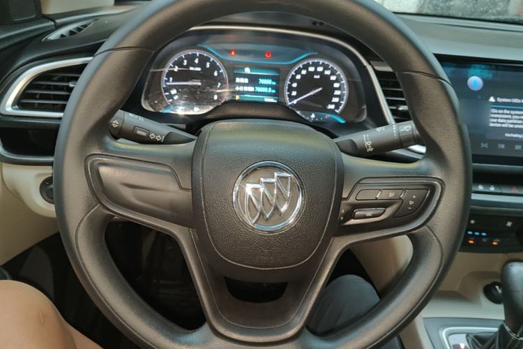 Used Buick GT 2017 15N Automatic Elite Version Steering Wheel