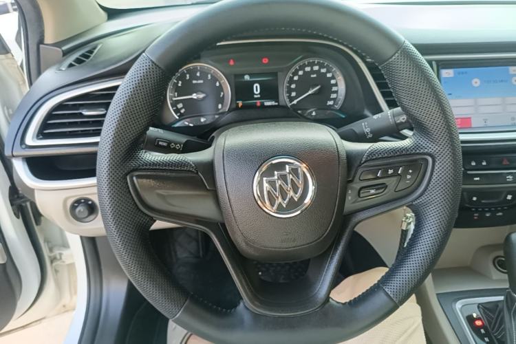 Used Buick GT 2017 15N Automatic Elite Version Steering Wheel