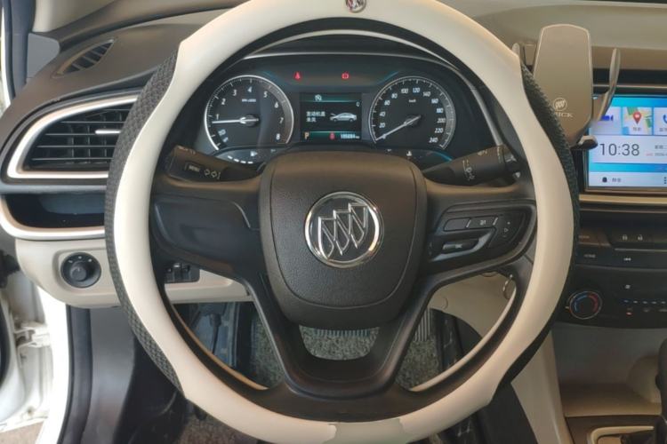 Used Buick GT 2017 15N Automatic Elite Version Steering Wheel
