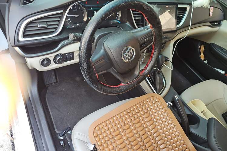 Used Buick GT 2017 15N Automatic Elite Version Steering Wheel