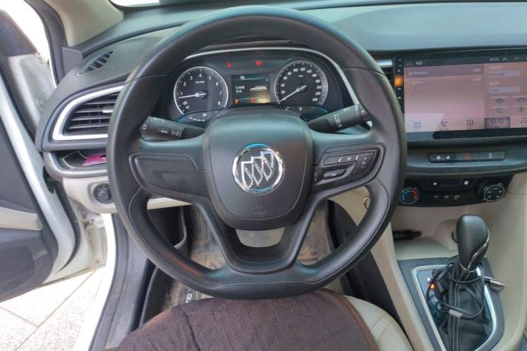Used Buick GT 2017 15N Automatic Elite Version Steering Wheel