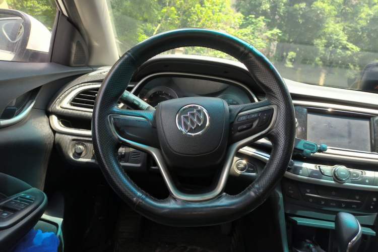 Used Buick GT 2017 15N Automatic Deluxe Edition Steering Wheel
