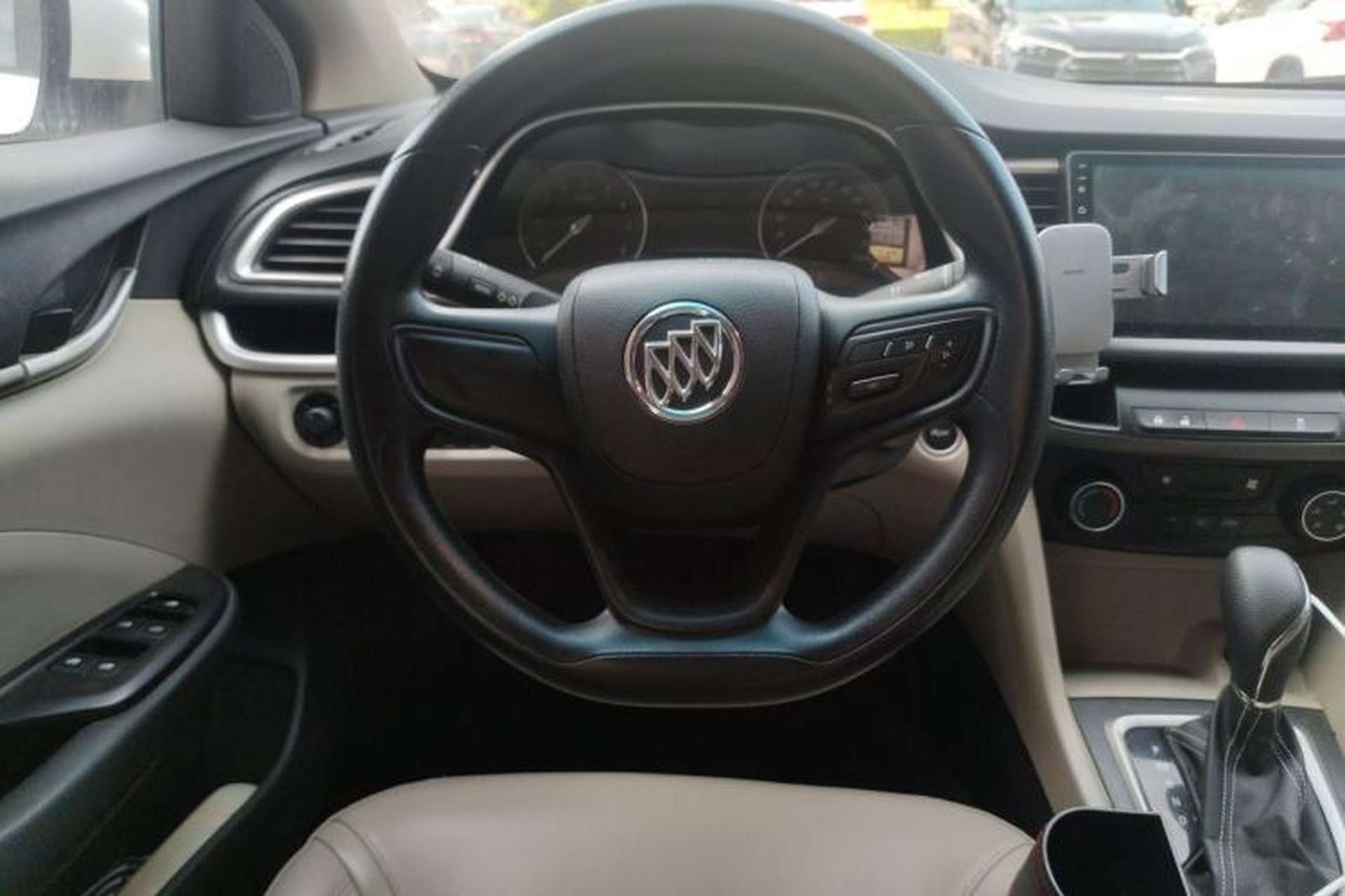 Used Buick GT 2017 15N Automatic Elite Version Steering Wheel