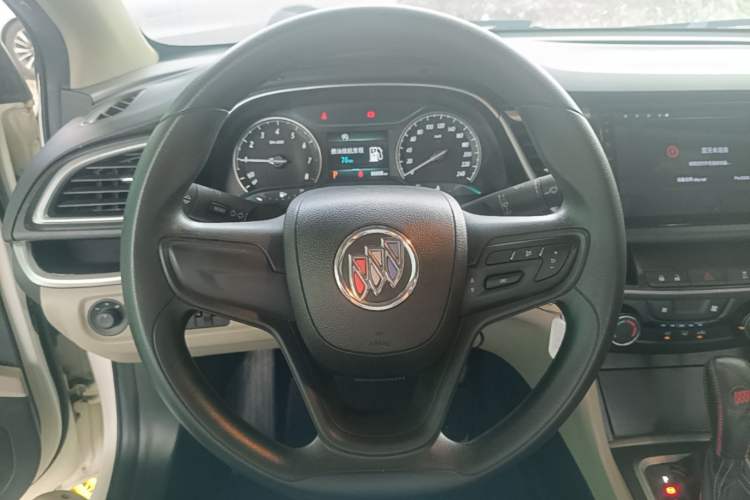 Used Buick GT 2017 15N Automatic Elite Version Steering Wheel
