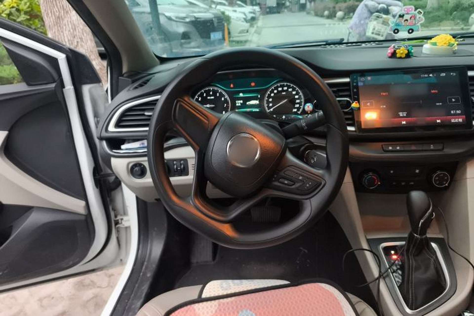 Used Buick GT 2017 15N Automatic Elite Version Steering Wheel