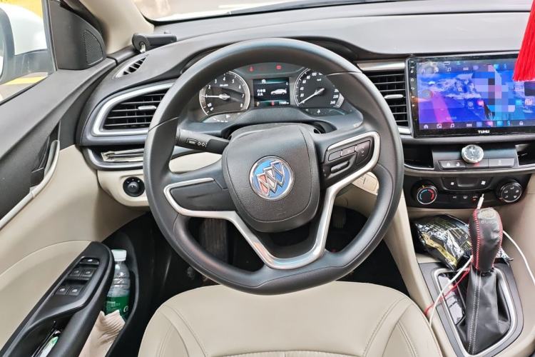 Used Buick GT 2017 15N Automatic Elite Version Steering Wheel