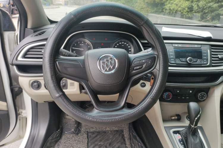 Used Buick GT 2017 15N Automatic Entry-Level Trim Steering Wheel