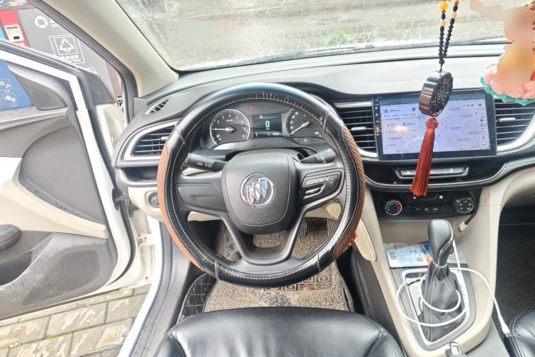 Used Buick GT 2017 15N Automatic Elite Version Steering Wheel