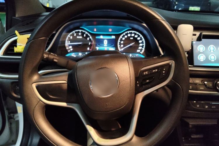 Used Buick GT 2017 15N Automatic Deluxe Edition Steering Wheel