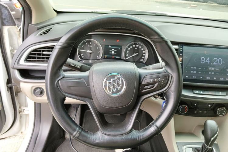 Used Buick GT 2017 15N Automatic Elite Version Steering Wheel