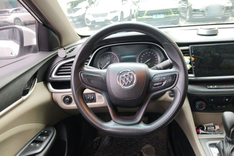 Used Buick GT 2017 15N Automatic Elite Version Steering Wheel