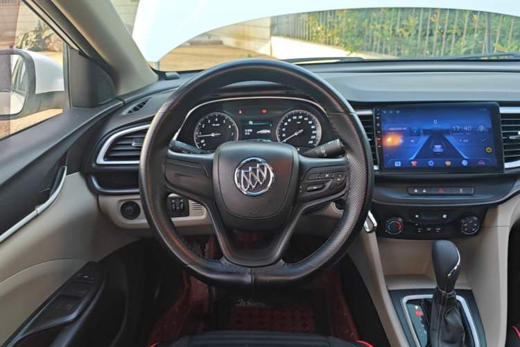 Used Buick GT 2017 15N Automatic Elite Version Steering Wheel