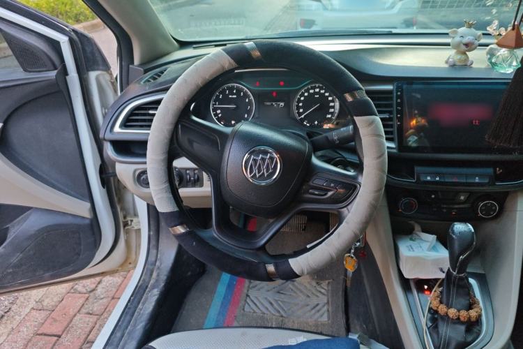 Used Buick GT 2017 15N Automatic Entry-Level Trim Steering Wheel