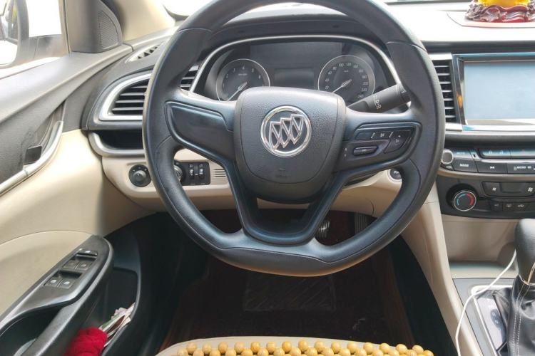 Used Buick GT 2017 15N Automatic Elite Version Steering Wheel