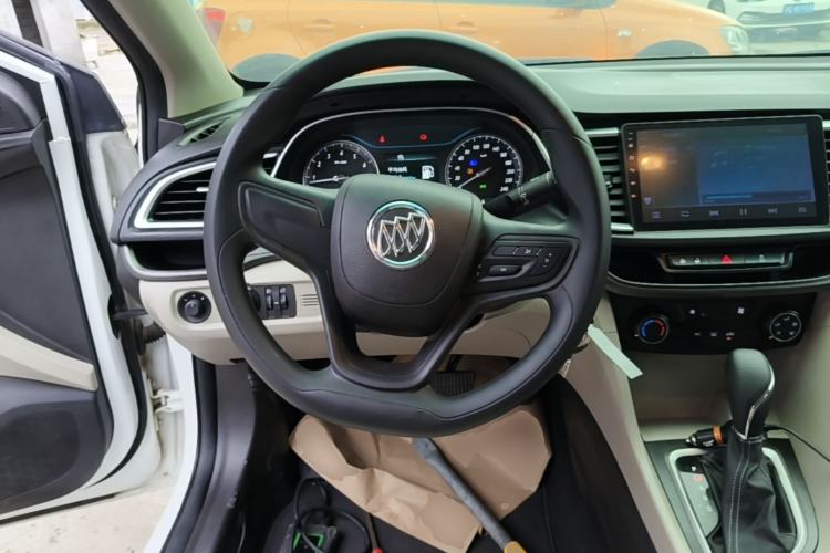 Used Buick GT 2017 15N Automatic Elite Version Steering Wheel