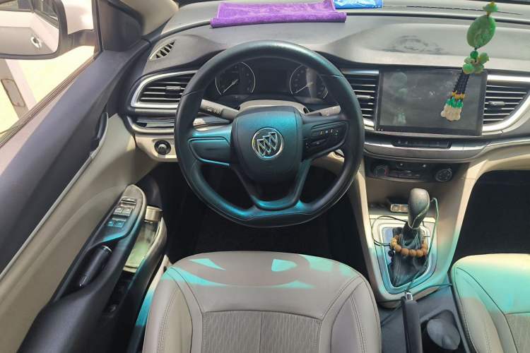 Used Buick GT 2017 15N Automatic Elite Version Steering Wheel