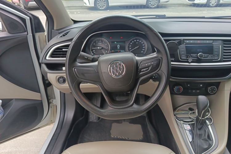 Used Buick GT 2017 15N Automatic Elite Version Steering Wheel