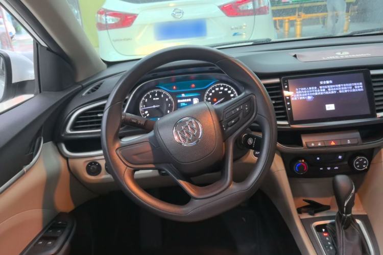 Used Buick GT 2017 15N Automatic Elite Version Steering Wheel