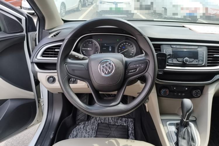 Used Buick GT 2017 15N Automatic Elite Version Steering Wheel