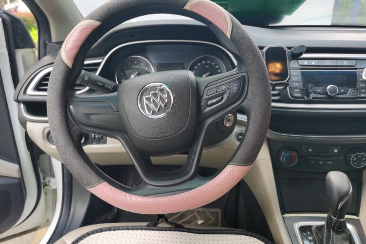 Used Buick GT 2017 15N Automatic Elite Version Steering Wheel