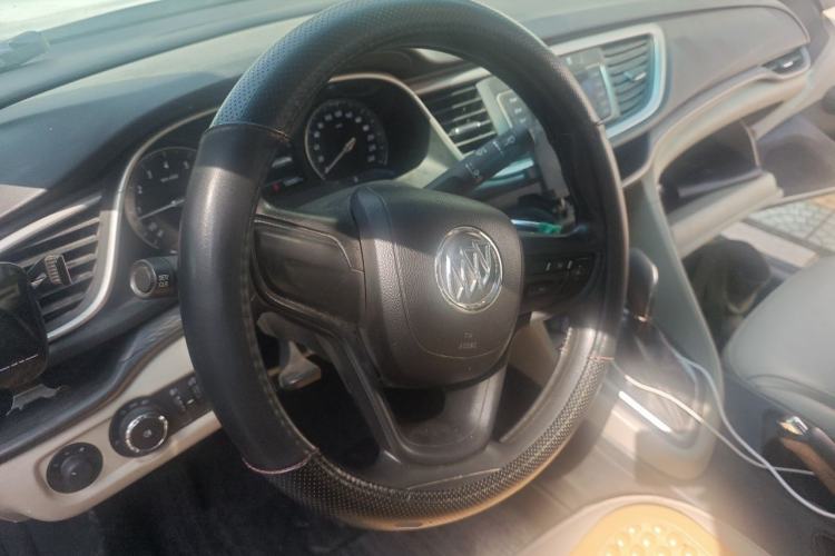 Used Buick GT 2017 15N Automatic Elite Version Steering Wheel
