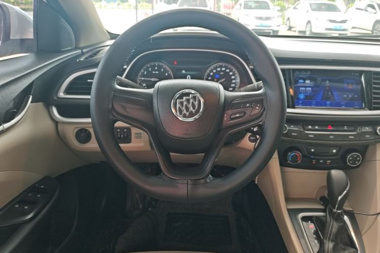 Used Buick GT 2017 15N Automatic Elite Version Steering Wheel