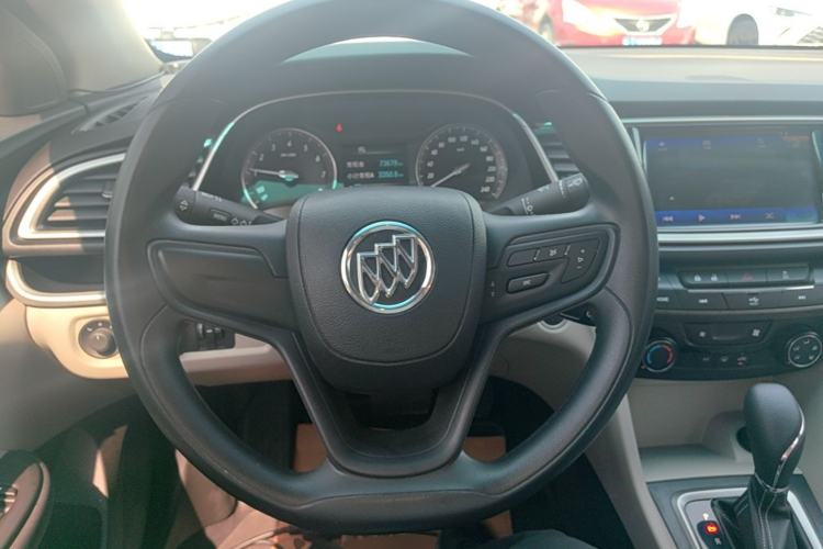 Used Buick GT 2017 15N Automatic Elite Version Steering Wheel