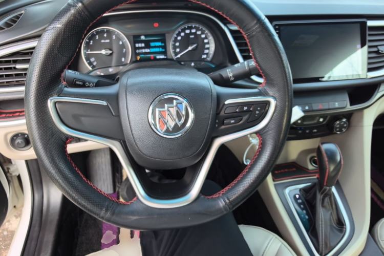 Used Buick GT 2017 15N Automatic Elite Version Steering Wheel