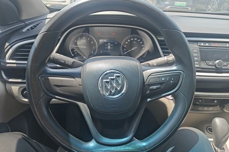 Used Buick GT 2017 15N Automatic Elite Version Steering Wheel