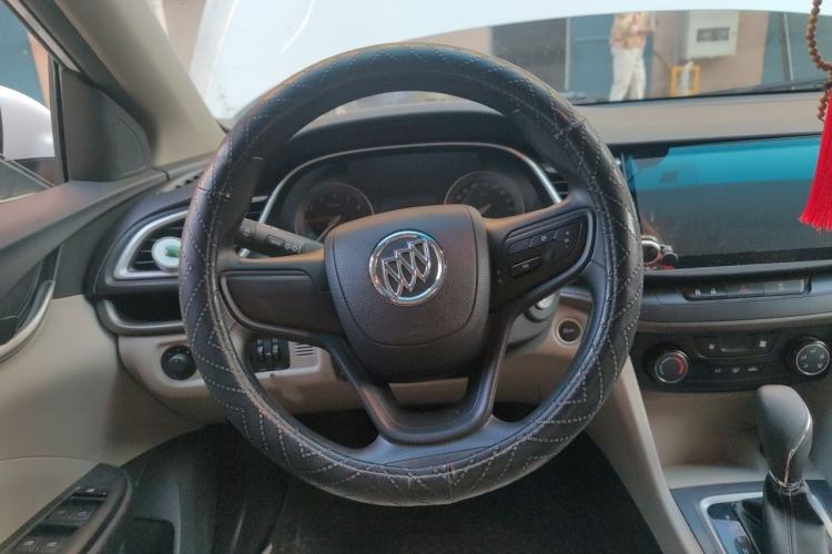 Used Buick GT 2017 15N Automatic Elite Version Steering Wheel
