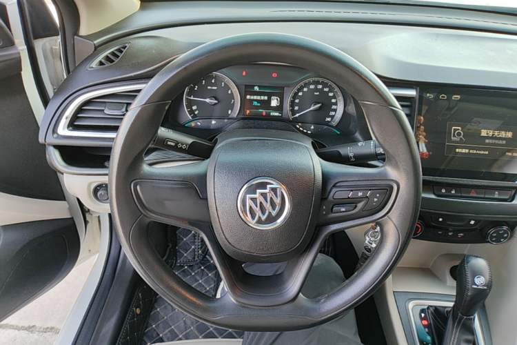 Used Buick GT 2017 15N Automatic Elite Version Steering Wheel