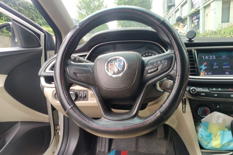 Used Buick GT 2017 15N Automatic Elite Version Steering Wheel